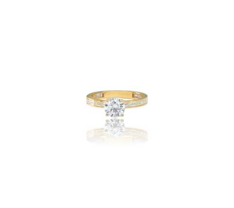 Invisible-Set Baguette Ring W/ Natural Solitaire