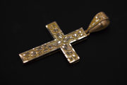 Nugget Cut Cross 005