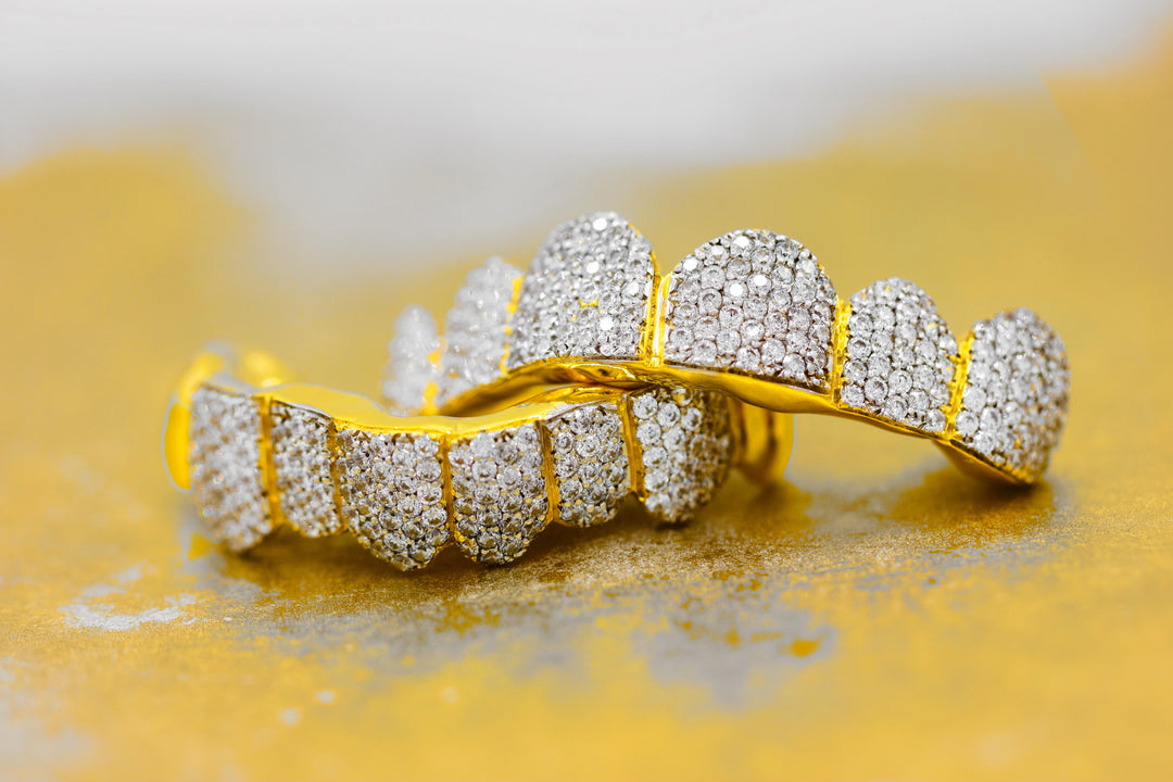 Gold Smile – The Ark Jewelry