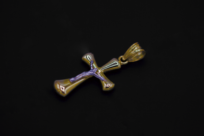 Hollow Crucifix 001